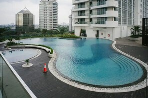 Outdoor pool - Collection O 93707 Rooms By U (Berastagi)
