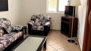Living area - Ground Apt in Artemida next to the sea (Spata-Artemida)