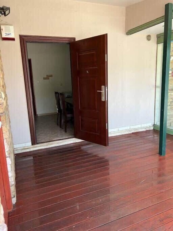 1 bedroom, iron/ironing board, free WiFi - Ground Apt in Artemida next to the sea (Spata-Artemida)