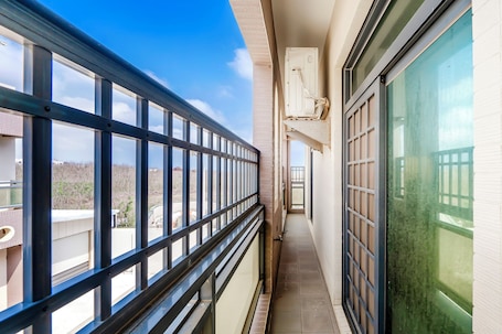 Family Room, Balcony | Balcony view