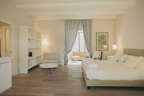 Quarto luxo | 1 quarto, roupas de cama premium, edredons de pluma