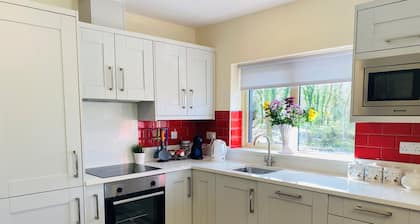 Brand new 2 bedroom home overlooking Kenmare Bay Estuary