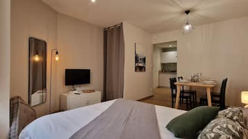 1 chambre, fer et planche à repasser, Wi-Fi, draps fournis