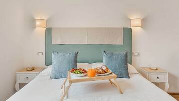 3 makuuhuonetta, työpöytä, silitysrauta/-lauta, ilmainen Wi-Fi