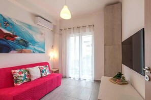 テレビ、書斎 / ワークスペース