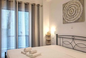 1 chambre, bureau, fer et planche Ă repasser, Wi-Fi