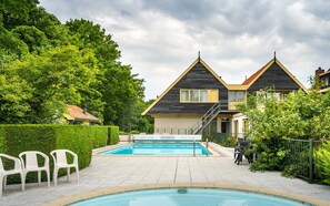 Pool - Apartment Torenhoeve 41 at a quiet holiday hotelcomplex (Nieuw-Haamstede)