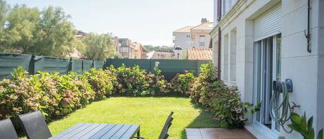 Apartment, 2 Bedrooms, Terrace, Beachside | Terrace/patio