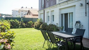 Leilighet, 2 soverom, terrasse, ved stranden | Terrasse/patio