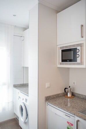 Private kitchen - Apartamentos Somo (Ribamontan al Mar)