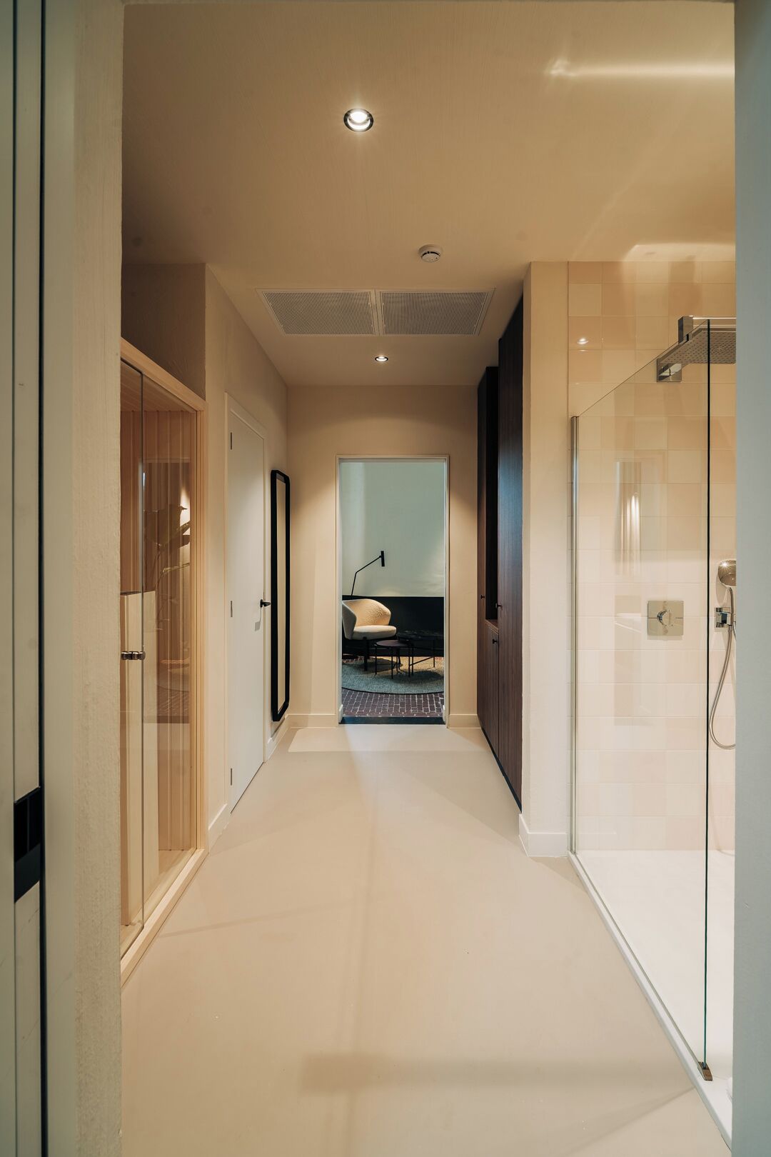 Exclusive Double Room | Bathroom | Hair dryer, towels, soap, shampoo