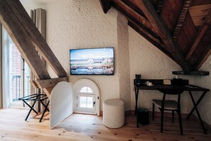 Junior Double Room | Desk, laptop workspace, free WiFi, bed sheets - Colonie 7  (Merksplas)