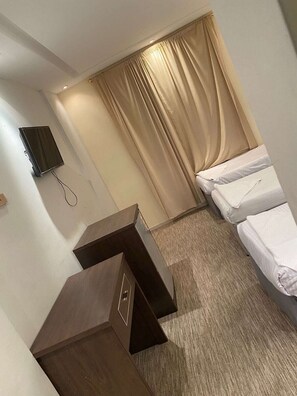 20 chambres, fer et planche à repasser, Wi-Fi gratuit