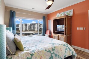 3 chambres, bureau, Wi-Fi gratuit, draps fournis