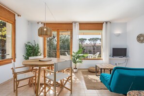 20 インチのテレビ (ケーブル放送視聴可)