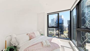 2 bedrooms, iron/ironing board, WiFi, bed sheets