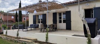 Jolie Villa Provençale Poche D'uzes