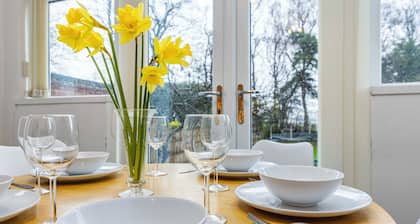 Stunning Home Next to Nottingham University | Off-Street Parking | Sleeps 8