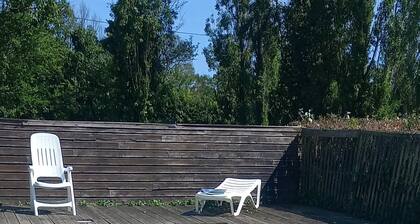 Gßte 4/6 personnes au sein d'une ferme pédagogique et d'un centre équestre