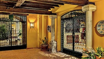 Fachada de la propiedad