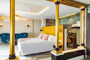 Premium bedding, minibar, in-room safe, individually decorated - Hotel Cortijo Landete (Ogijares)