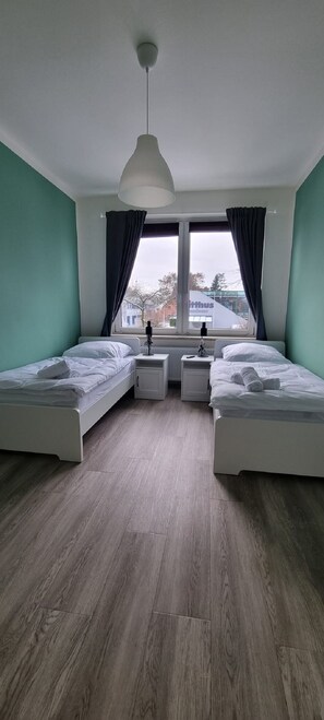 1 bedroom, WiFi, bed sheets