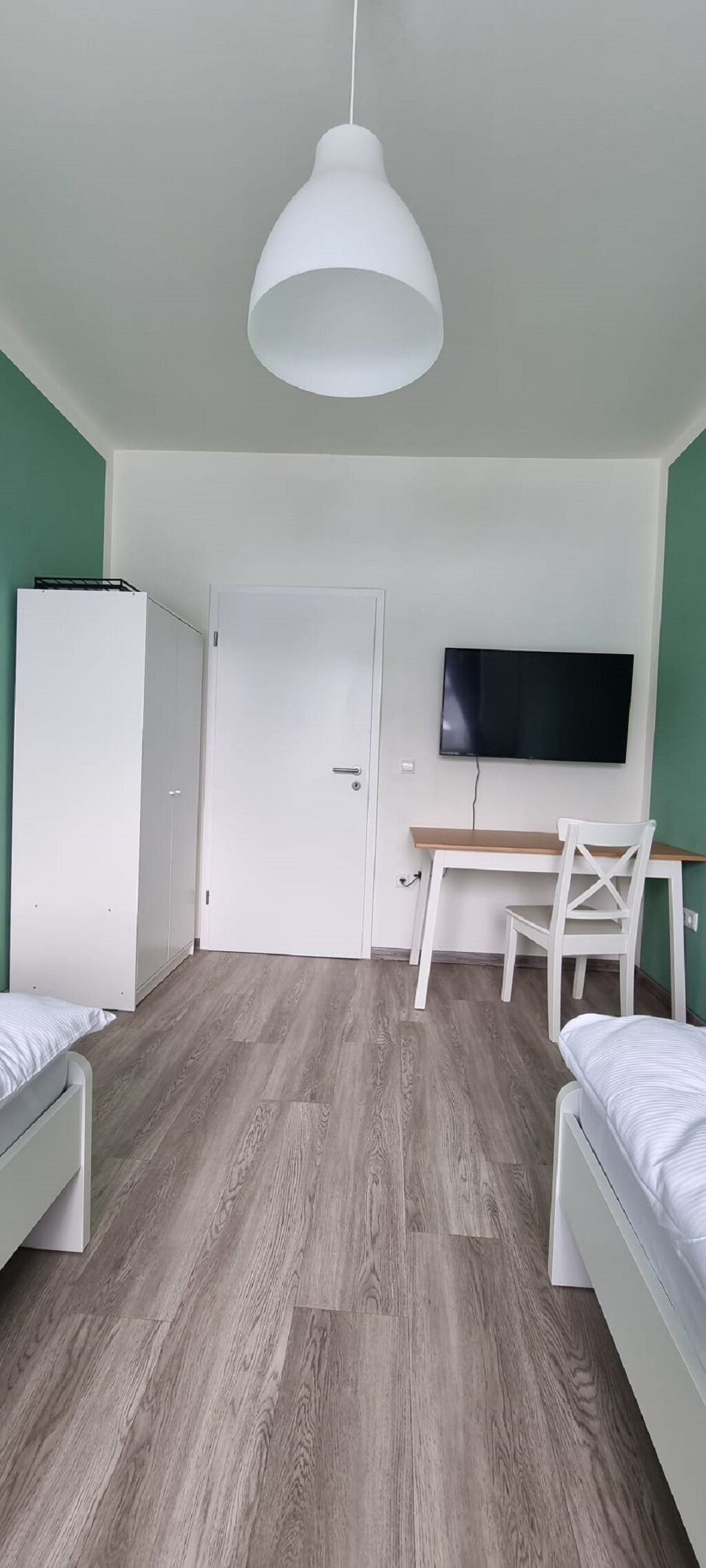 1 camera, Wi-Fi, lenzuola