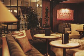 2 bares, bar de cocktails