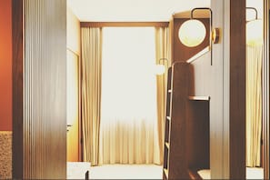 Family Quadruple Room - Mollie's Manchester (Manchester)