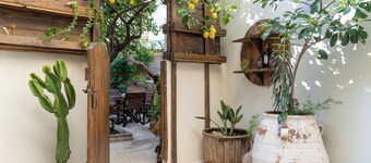 Lemon Garden Residence