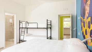 Habitación familiar | Edredón, wifi gratis y ropa de cama