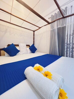 Family Villa, 2 Bedrooms, Air conditioning, Lake View