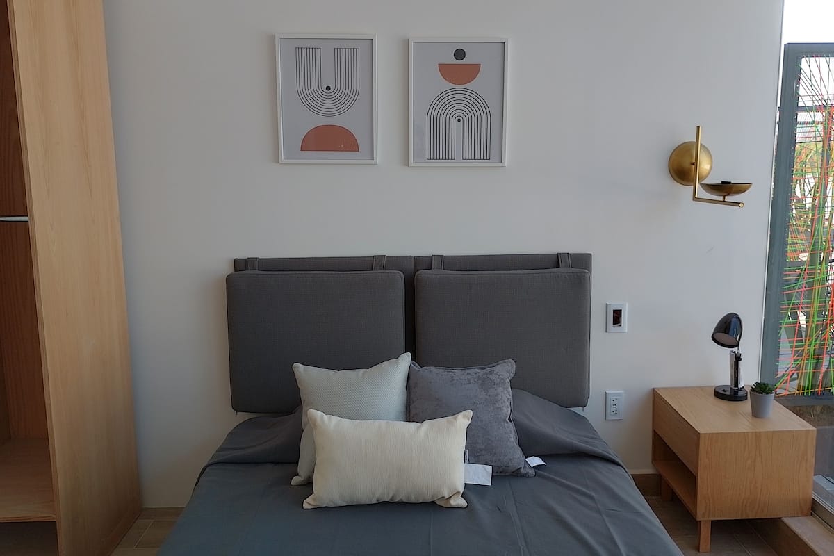 Classic Room, City View | Desk, laptop workspace, soundproofing, free WiFi