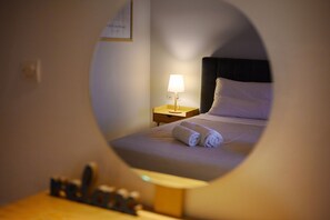 2 bedrooms, iron/ironing board, free WiFi - Sunset Bliss Seaside Villa Corfuescapes (Corfu)