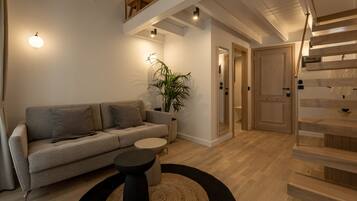 Premium-sviitti, kaupunkinäköala | 1 makuuhuone, ylelliset vuodevaatteet, pillowtop-patjalliset sängyt