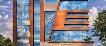 Le Cypress - Bareilly