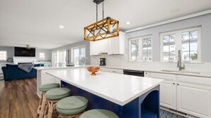 Unclassified image, 4 of 54, button - Five Bedroom Waterfront Home with Lots of Space (Ocean City)