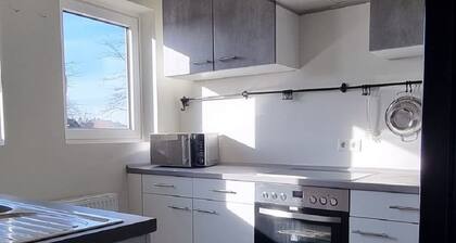 Dreibettzimmer in zentraler Lage