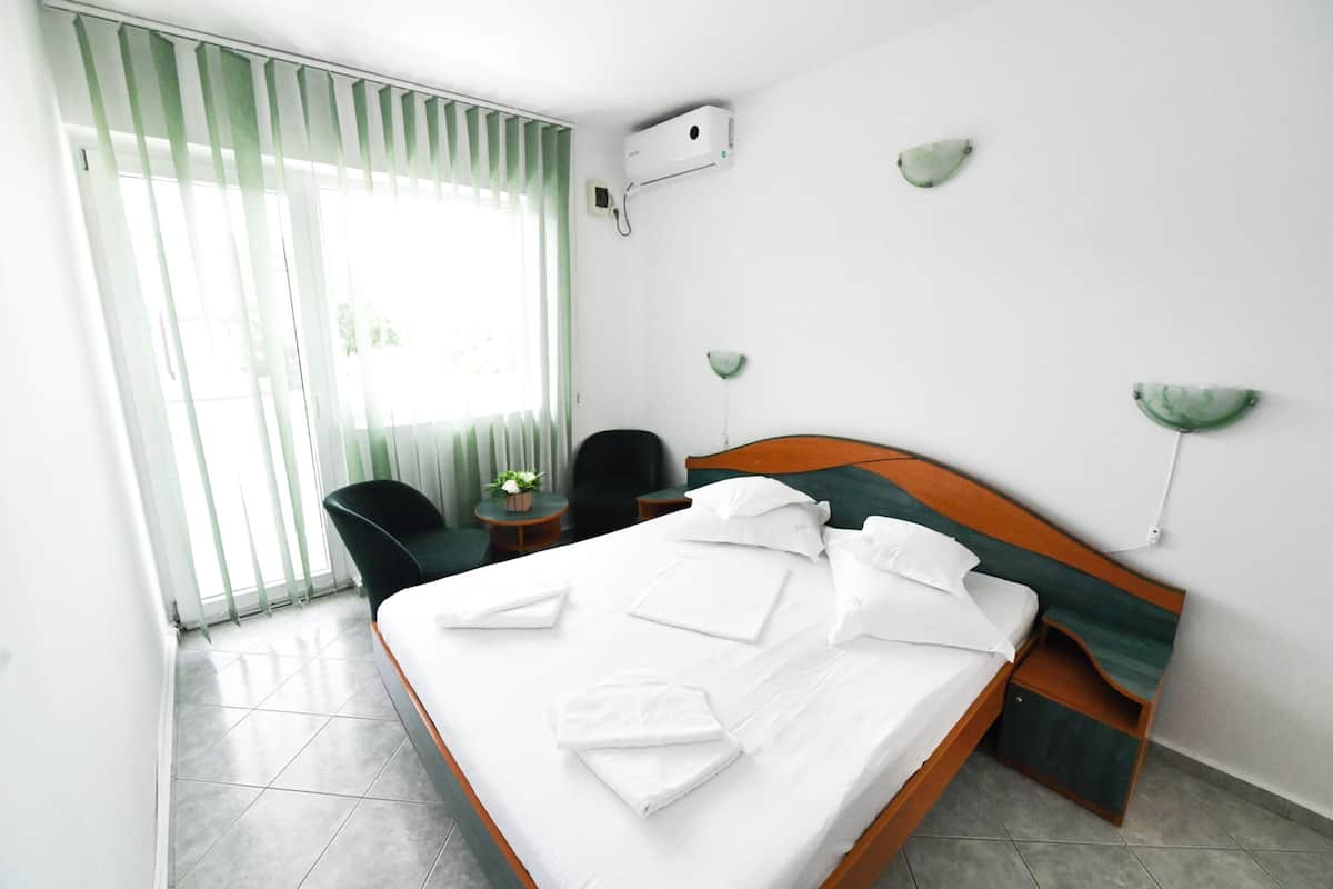 Tweepersoonskamer, balkon | 1 slaapkamer, gratis wifi, beddengoed