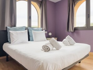 8 chambres, fer et planche à repasser, Wi-Fi gratuit, draps fournis