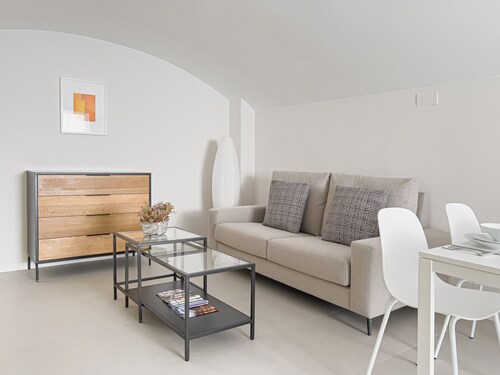 Book a town house in Banyoles, near the Lake of Banyoles