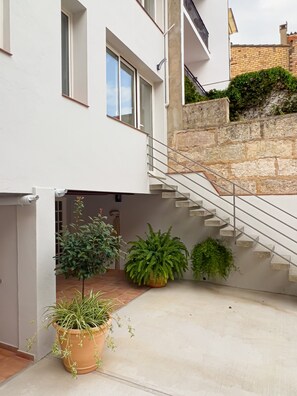 تفاصيل الفندق من الخارج