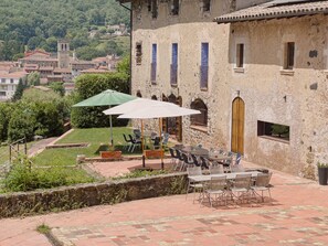 Outdoor dining - Majordoms - Auguabella, Ca l'Avi Joan (Sant Feliu de Pallerols)