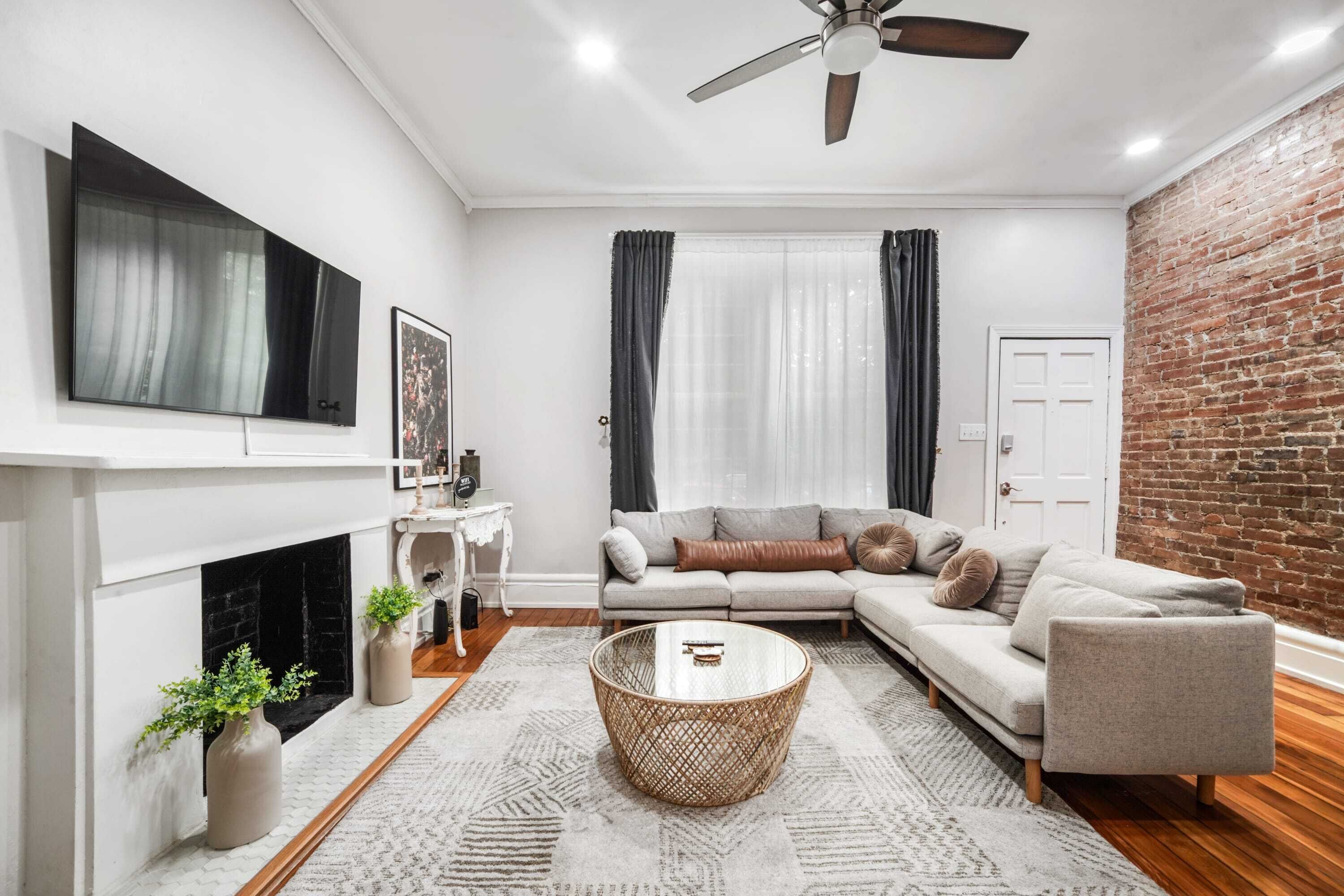 Télévision, espaces bureaux