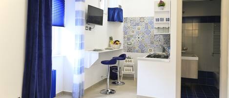 Camera, 1 letto matrimoniale | 1 camera, insonorizzazione, ferro/asse da stiro, Wi-Fi gratuito