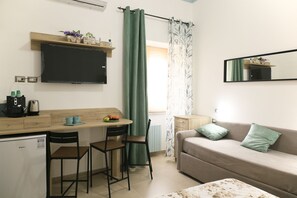 Huone, useita sänkyjä | Äänieristys, silitysrauta/-lauta, ilmainen Wi-Fi