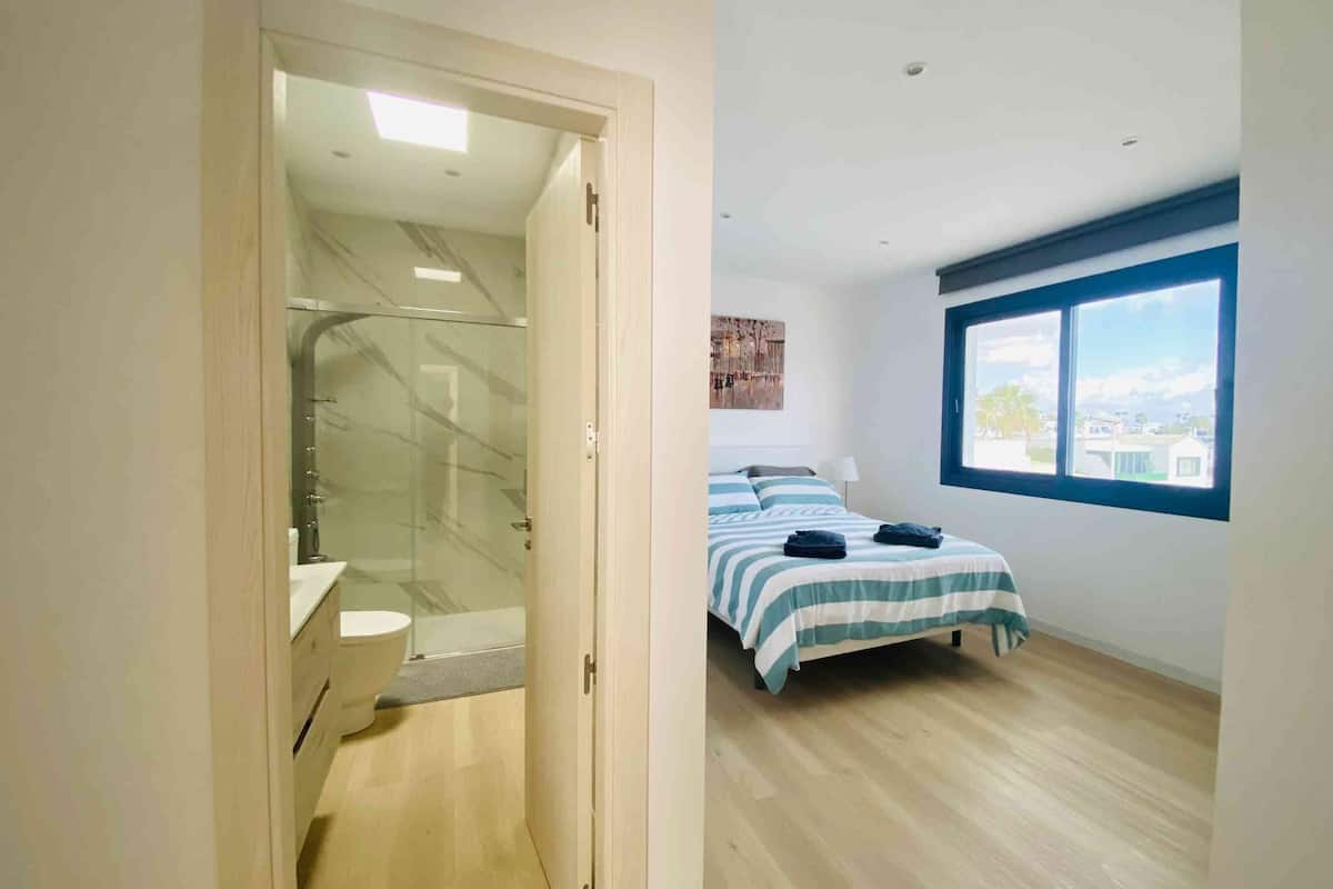 CATEGORY A - 3 BEDROOMS 2 BATHROOMS