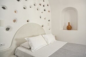 3 عدّة غرف نوم وواي فاي وملاءات أسرّة