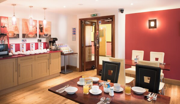 Restaurant - MK Hotel (Milton Keynes)