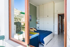 2 bedrooms, desk, iron/ironing board, travel crib - La Pomelia di Giò Mondello (Palermo)